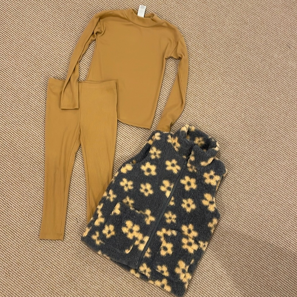 Open Edit matching set with Tucker & Tate vest - 5T